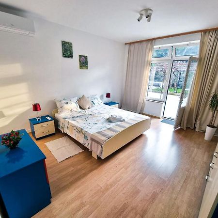 Retreat Apartments With Free Parking Пула Экстерьер фото